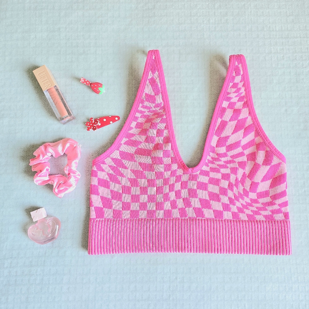 garage hot pink checkered trippy knit crop tank // y2k rave summer festival vibe
